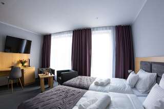 Отель Seven Hotel Bytom - Katowice Бытом Стандартный двухместный номер с 2 отдельными кроватями-2